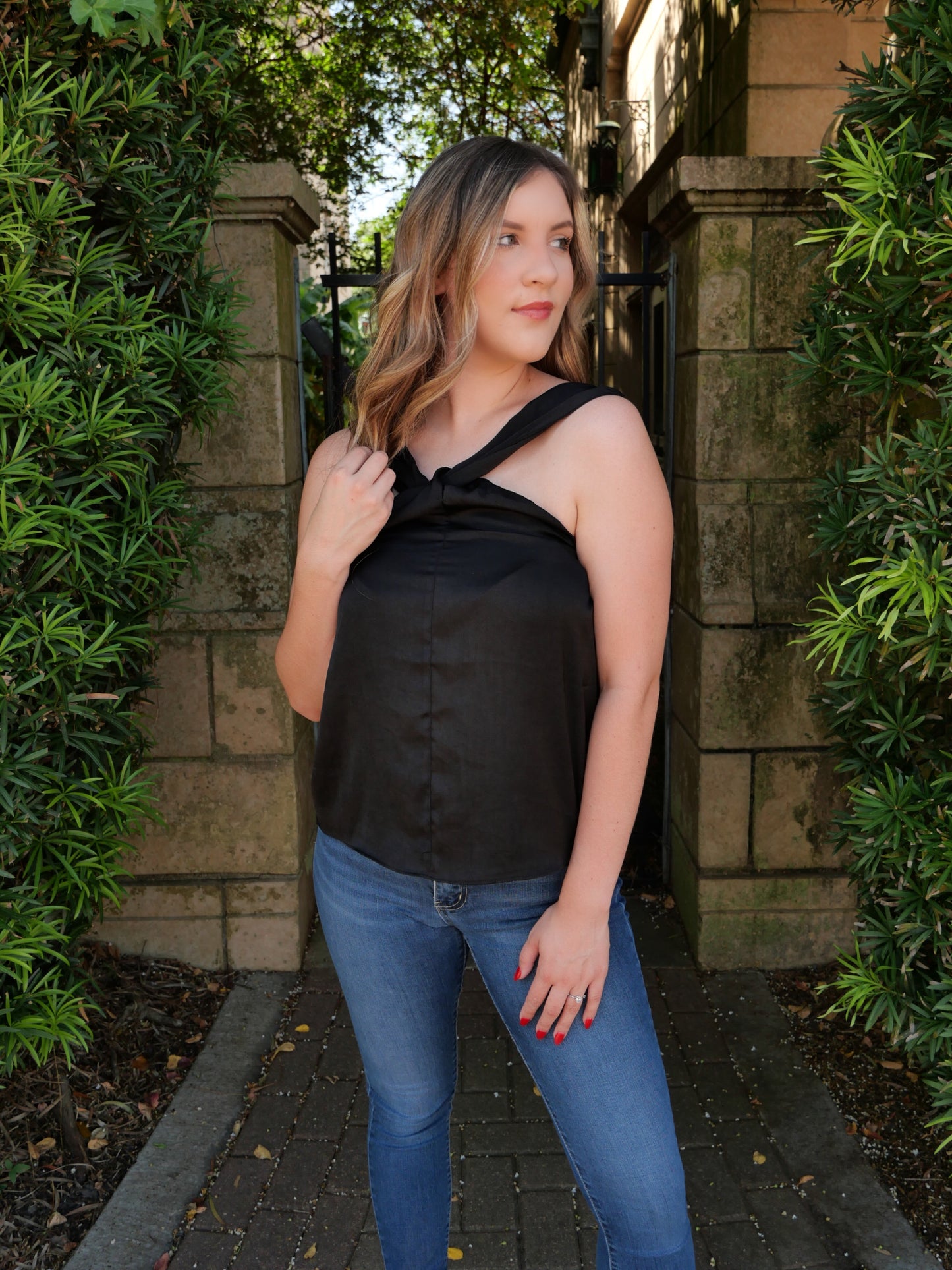 Meet At Midnight Sleeveless Black Top